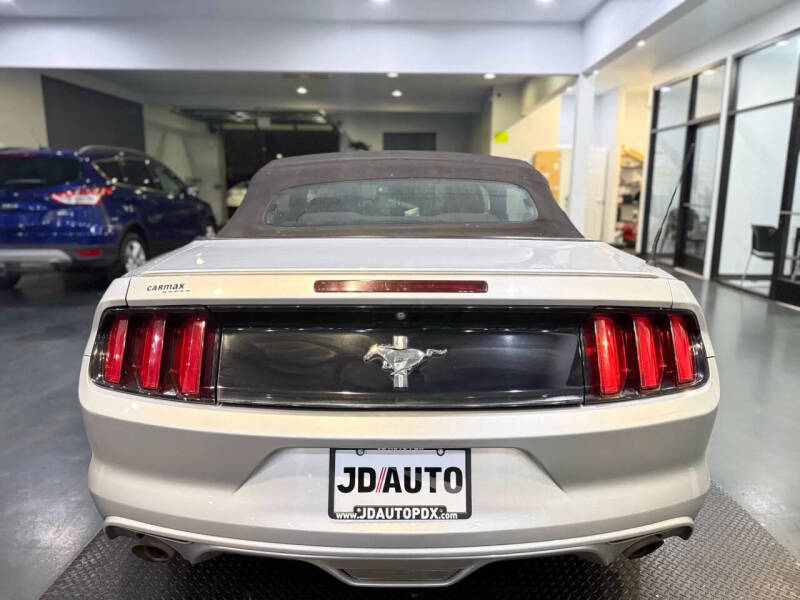 2015 Ford Mustang V6