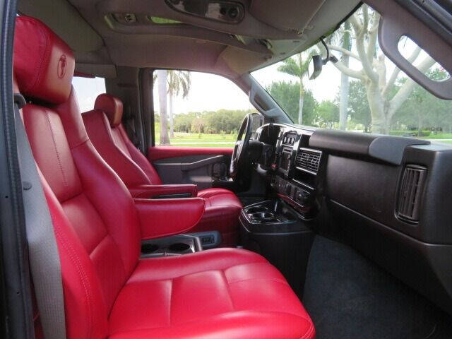 2018 GMC Savana 2500