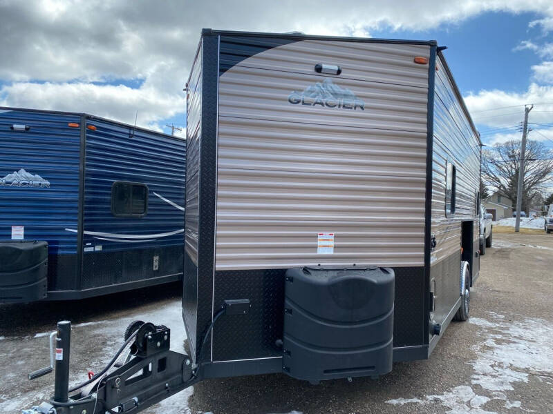 2022 Glacier 17’ RV EXPLORER