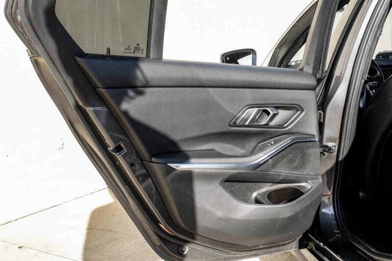 2022 BMW 3 Series 330i