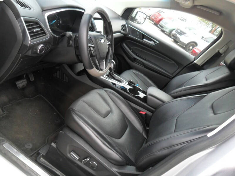 2018 Ford Edge Titanium