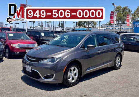 2017 Chrysler Pacifica Touring-L Plus