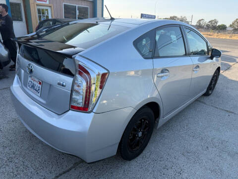 2013 Toyota Prius Two
