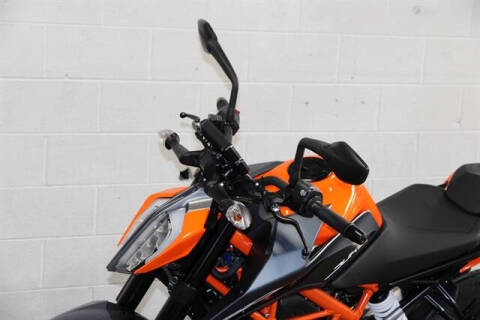 2023 KTM DUKE 390