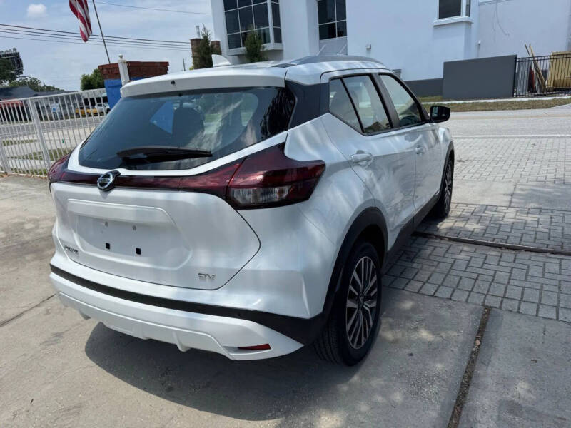 2021 Nissan Kicks SV