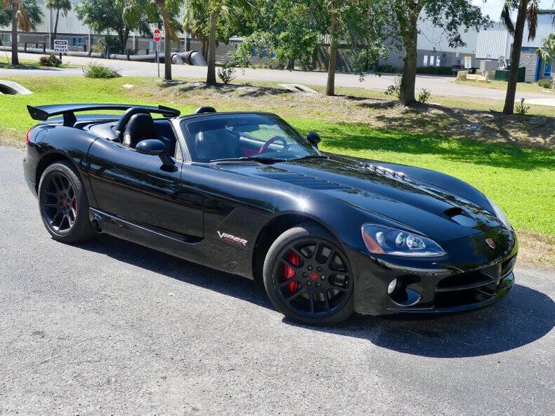 2004 Dodge Viper SRT-10