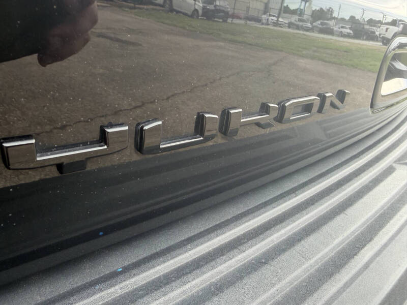 2022 GMC Yukon Denali