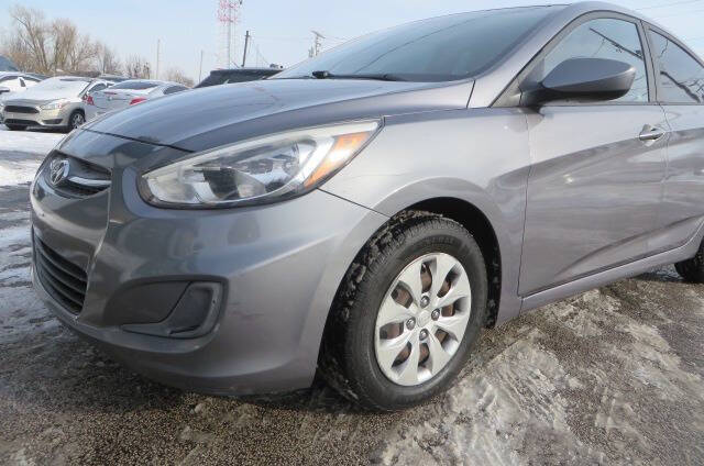 2016 Hyundai Accent SE