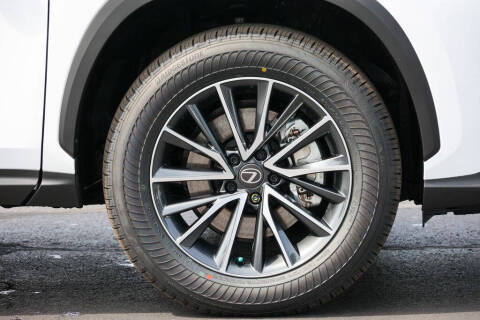 2026 Lexus NX 450h+ Premium