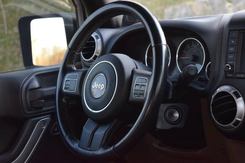 2011 Jeep Wrangler Unlimited Sahara