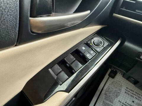 2017 Lexus IS 300
