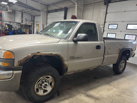 2005 GMC Sierra 2500HD for sale at Blake Hollenbeck Auto Sales in Greenville MI