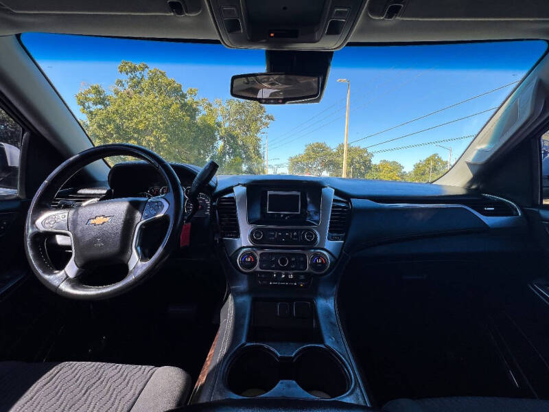 2015 Chevrolet Suburban LS