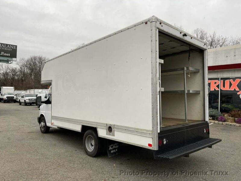 2017 Chevrolet Express 3500