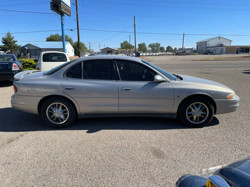 1999 Oldsmobile Intrigue GL photo 6