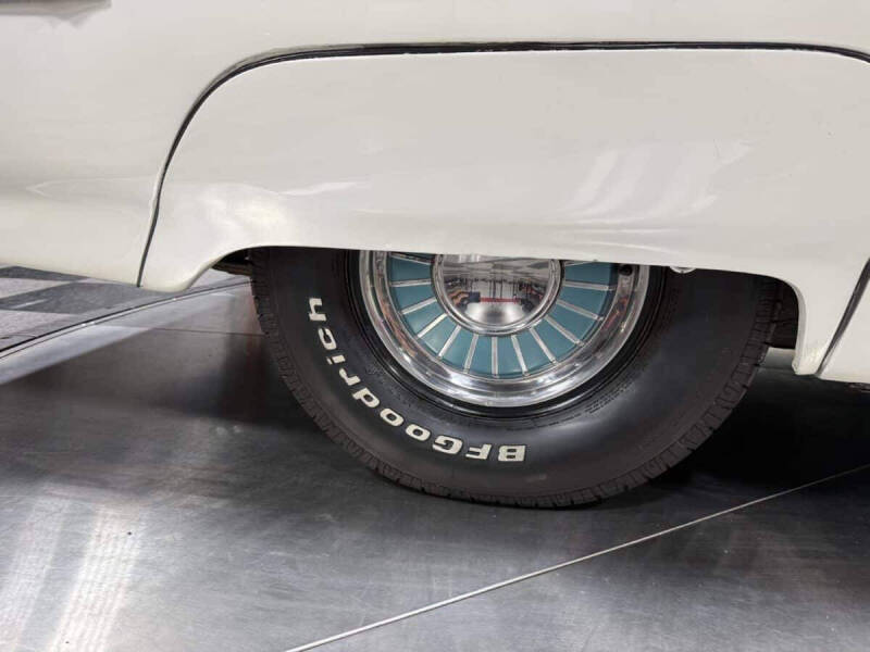 1962 Ford Thunderbird