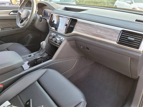 2023 Volkswagen Atlas Cross Sport SE