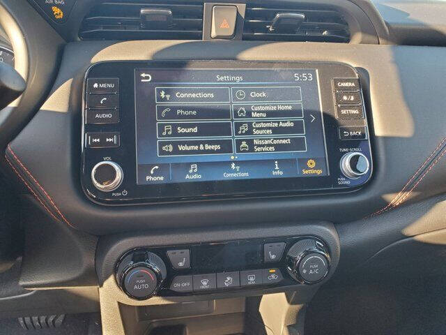 2024 Nissan Kicks SR