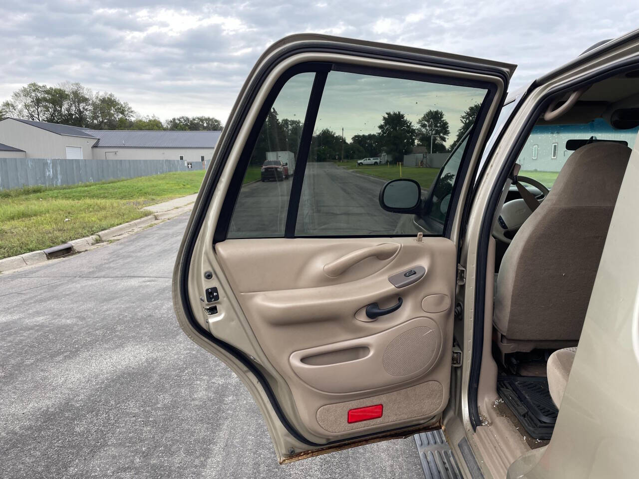 1999 Ford Expedition for sale at Twin Cities Auctions in Elk River, MN