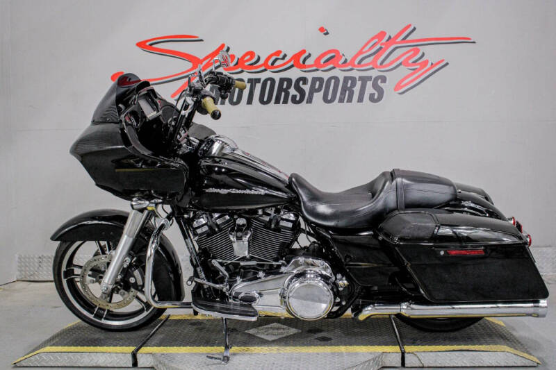 2017 Harley-Davidson Road Glide Special