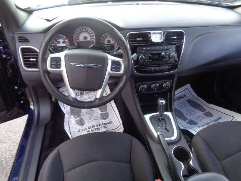 2013 Chrysler 200 Touring