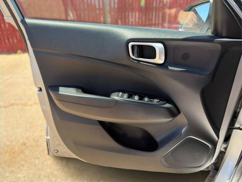 2024 Hyundai Venue SE