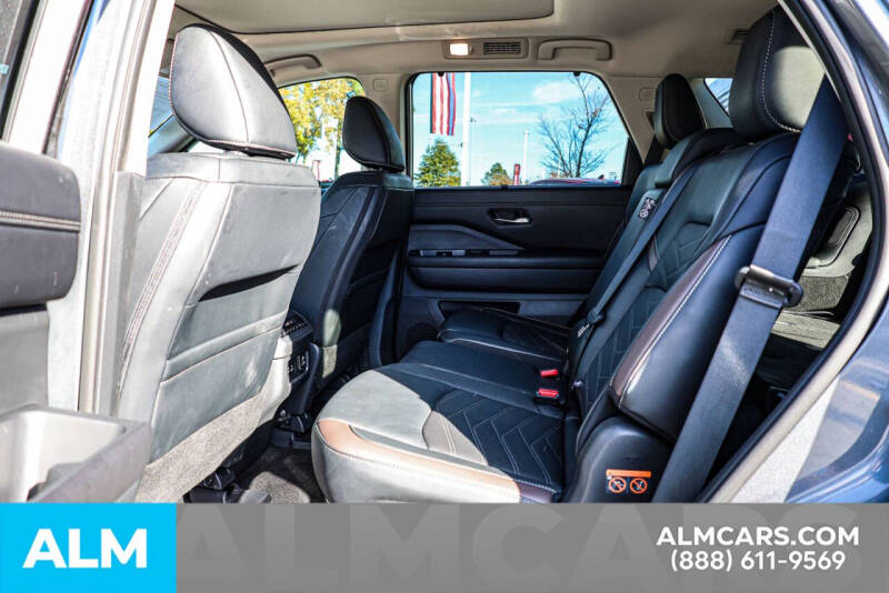 2024 Nissan Pathfinder Platinum