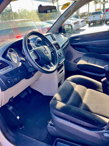 2018 Dodge Grand Caravan SE