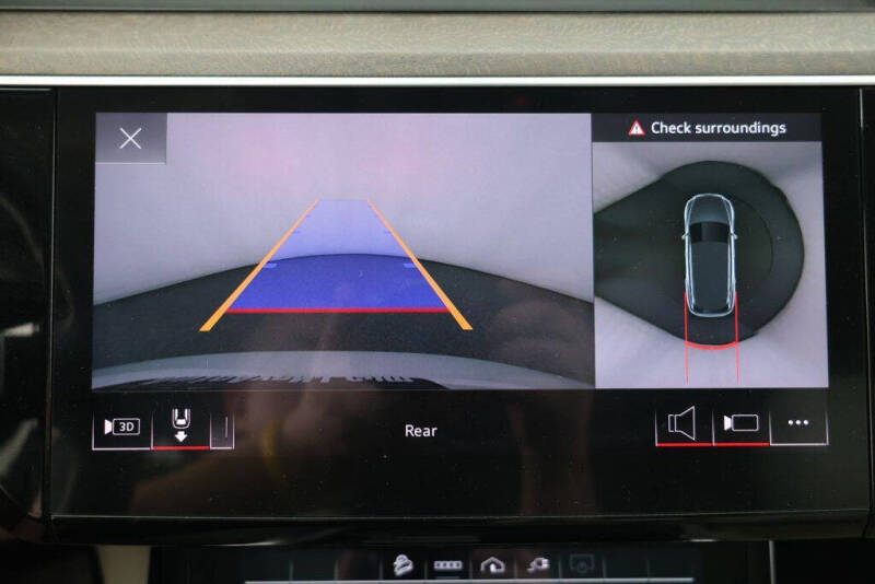 2024 Audi Q8 e-tron quattro Premium Plus