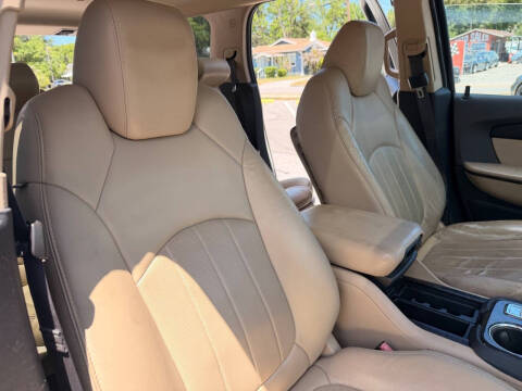 2011 GMC Acadia Denali