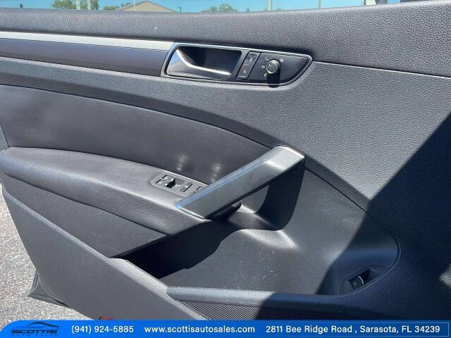 2017 Volkswagen Passat 1.8T R-Line