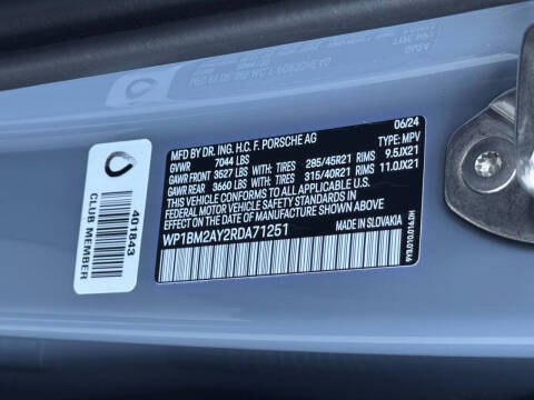 2024 Porsche Cayenne Turbo E-Hybrid Coupe