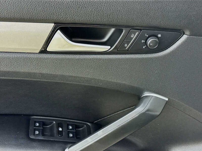 2021 Volkswagen Passat SE