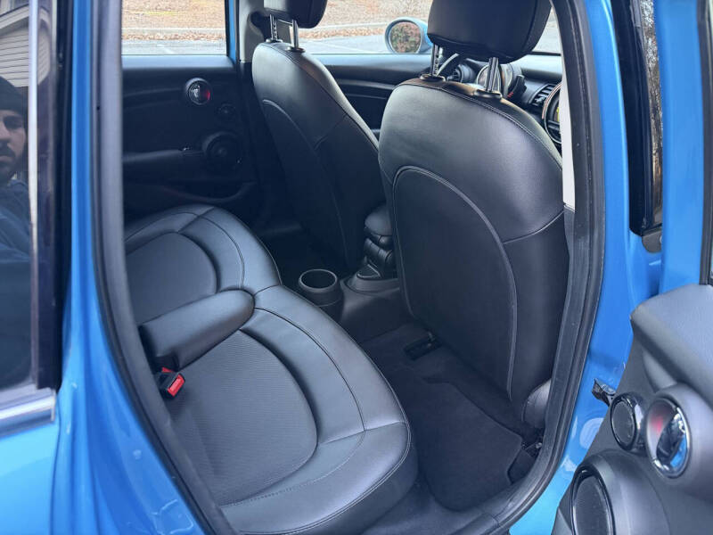 2017 MINI Hardtop 4 Door Cooper