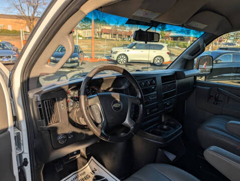 2017 Chevrolet Express 2500