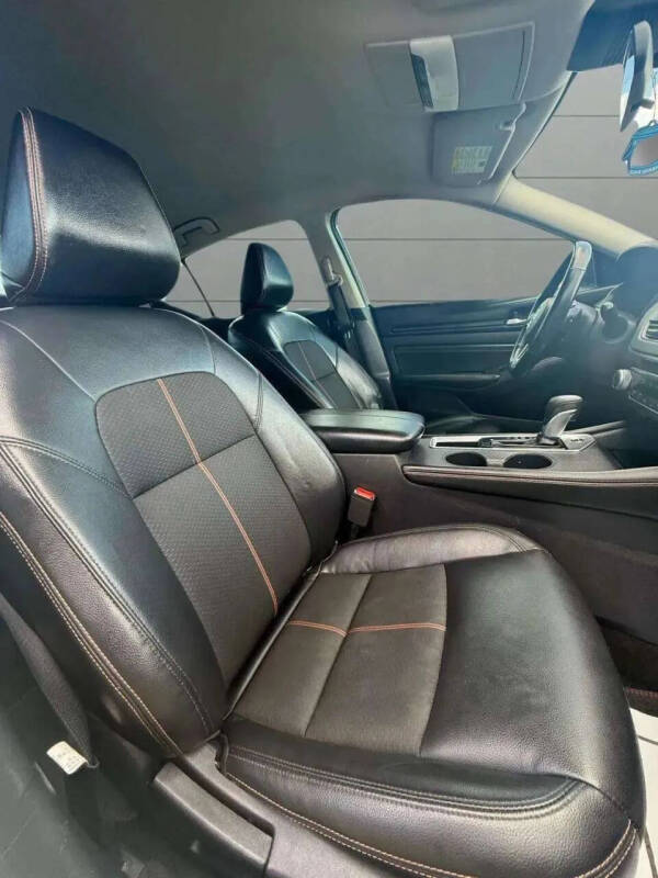 2021 Nissan Altima 2.5 SR