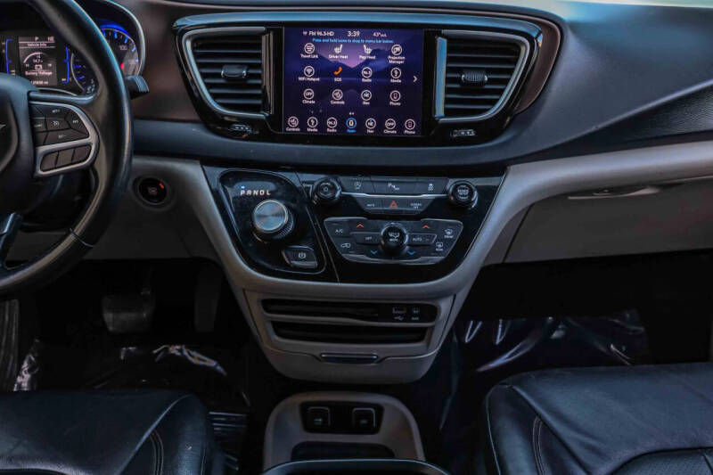 2018 Chrysler Pacifica Touring L