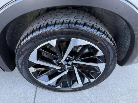 2023 Mitsubishi Outlander PHEV SEL