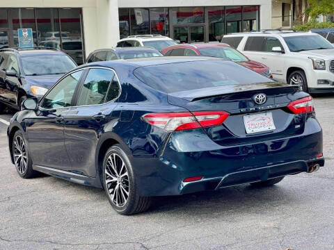 2018 Toyota Camry SE