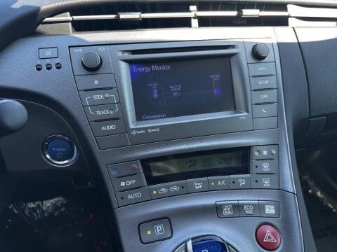 2015 Toyota Prius Three