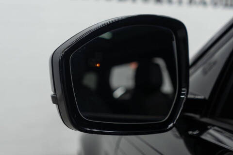 2023 Land Rover Range Rover Evoque P300 R-Dynamic HST