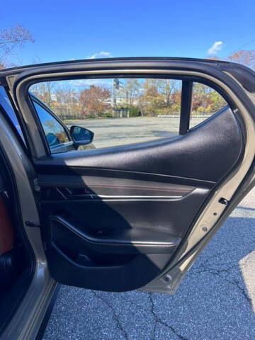 2024 Mazda Mazda3 Hatchback 2.5 Carbon Turbo