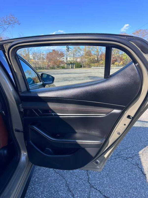 2024 Mazda Mazda3 Hatchback 2.5 Carbon Turbo