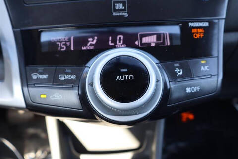 2014 Toyota Prius v Five