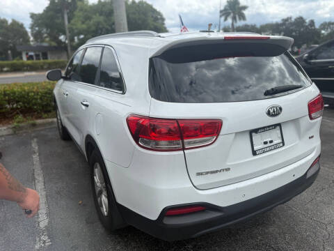 2017 Kia Sorento LX