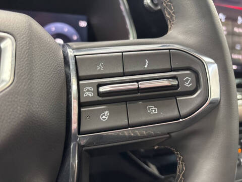 2024 GMC Canyon Denali