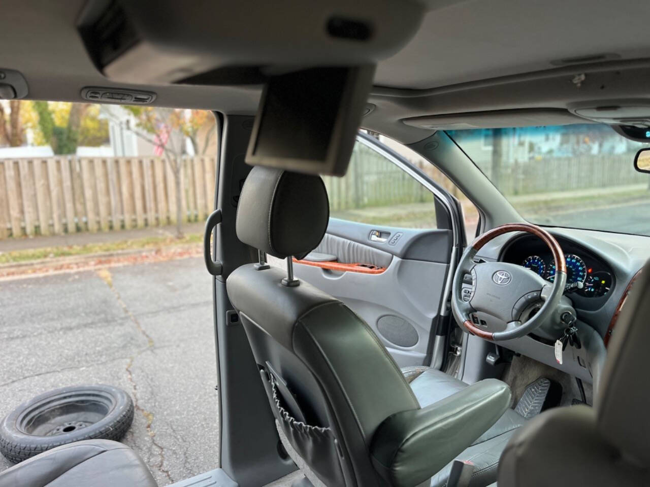 2006 Toyota Sienna for sale at Honesty Auto Sales in Fredericksburg, VA