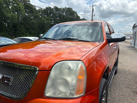 2011 GMC Yukon SLE