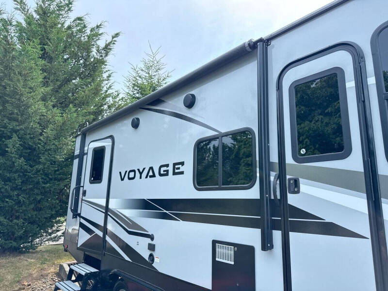 2020 Winnebago Voyage
