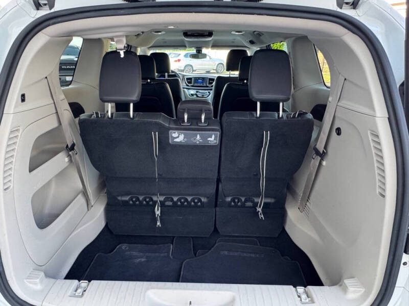 2018 Chrysler Pacifica Touring L